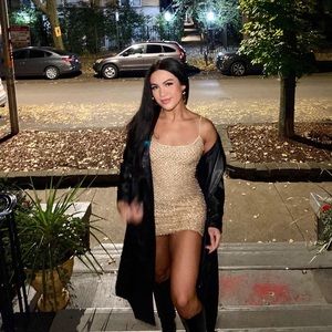 Meet your Posher, Alicia